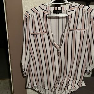 International INC company size large. White with black and beige stripes